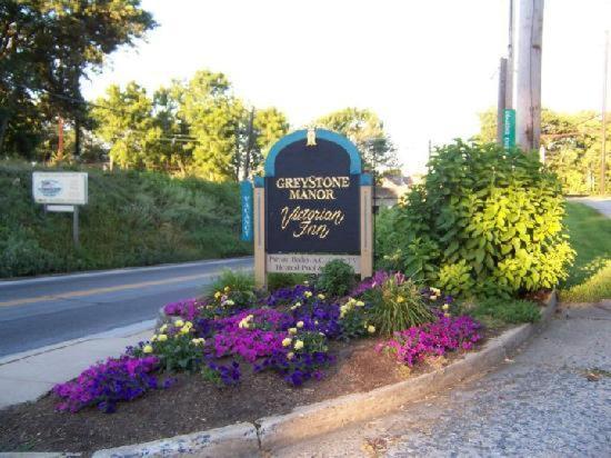 Greystone Manor Bed & Breakfast Bird-in-Hand Екстериор снимка