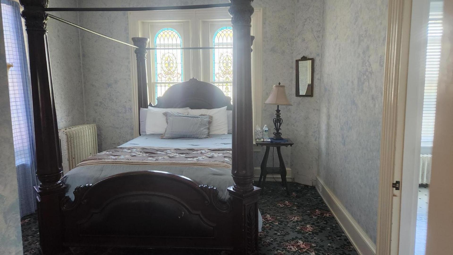 Greystone Manor Bed & Breakfast Bird-in-Hand Екстериор снимка